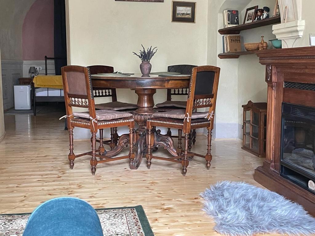 Apartman V Studni Na Streche บันสกา ชีอาว์นีซา ภายนอก รูปภาพ